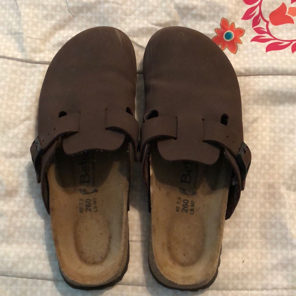 LIKE NEW Betula Birkenstock clogs